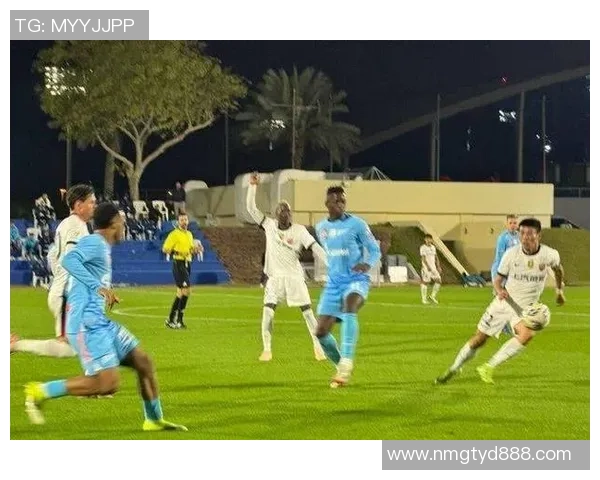 中超冠军？亚洲笑柄！海港的膝盖还能弯几回？